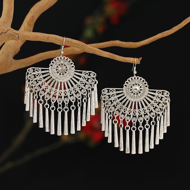 Boucles d'oreilles de niche rétro exotiques pour femmes, longues et personnalisées à franges, boucles d'oreilles au tempérament bohème