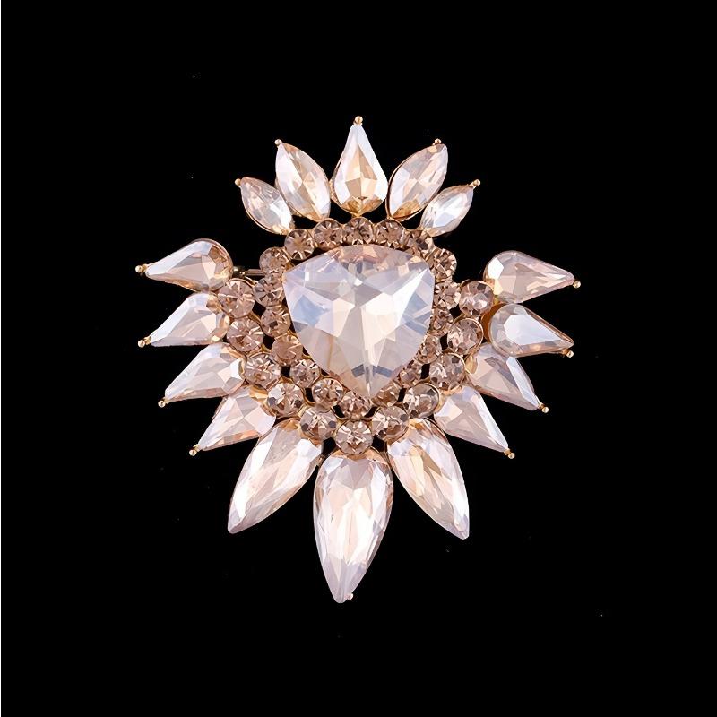 Luxurious Court-style Crystal Brooch, High-end Mistake, Light Luxury Design Sense, Niche Brooch, Grand Suit Corsage