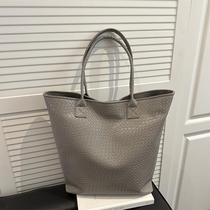 Large Capacity Woven Texture Indentation Simple Fashion Casual Shoulder Tote Bag