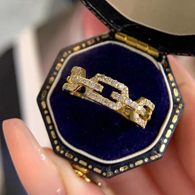 Huitan Moda Anelli Design Collegato Colore Oro Completamente Pavimentati Zirconia Cubica Bling Bling Accessori Donna Anelli alla Moda Gioielli