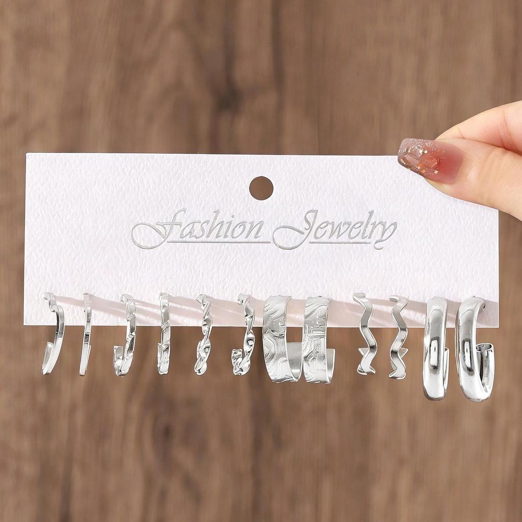 European & American C-Shaped Metal Texture Ear Cuff: Women's Retro Twist Earring Set (6-Piece).