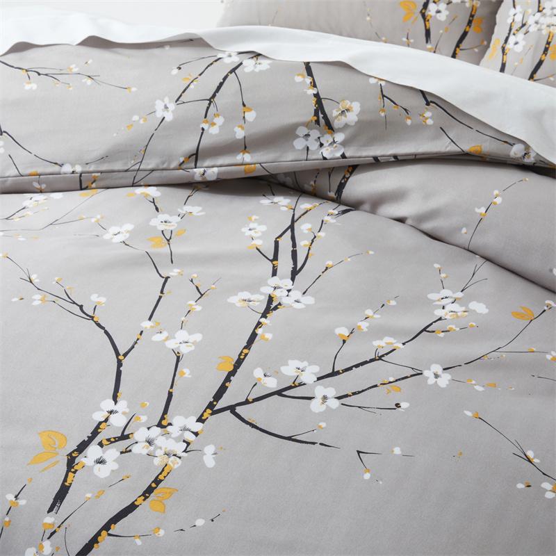 Light Grey Floral Duvet Cover Queen King, Microfiber Flower Plum Blossom Print Bedding Set Reversible Botanical Comforter Cover