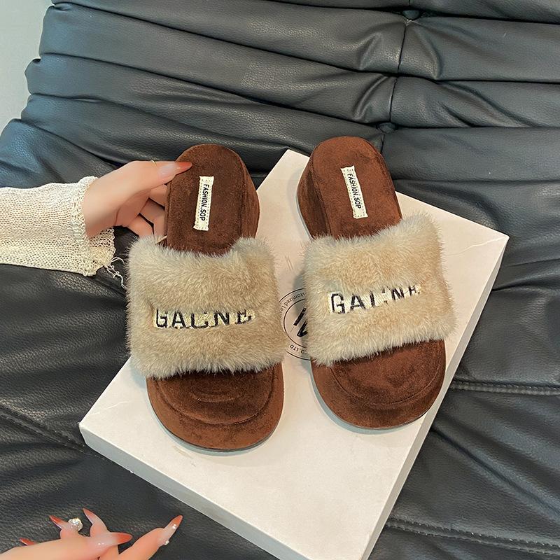 Small thick-soled heightened letter fluffy slippers Women wear Internet celebrities high-heeled leopard print plush one-word slippers in autumn and wi