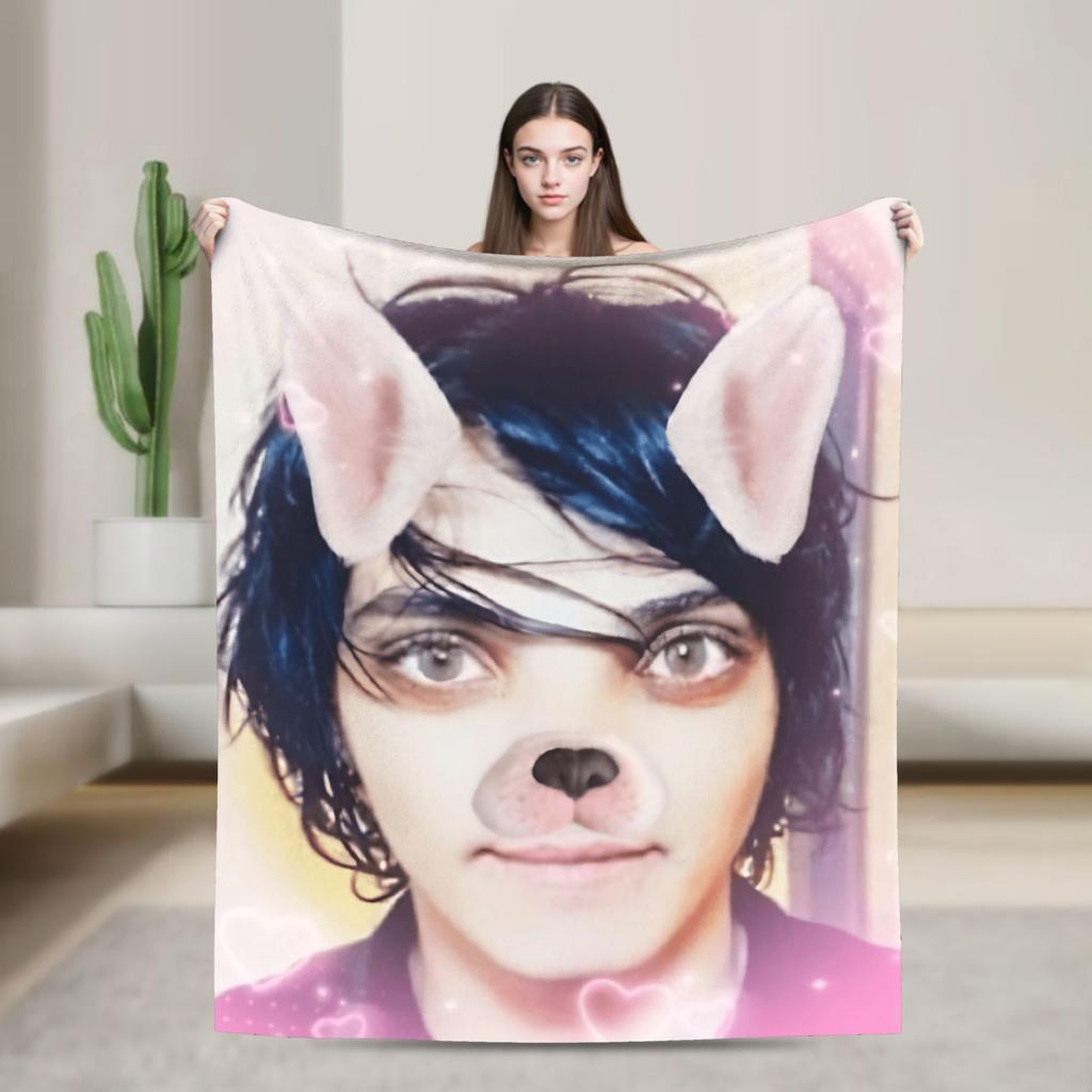 Gerard Way MCR VIntage   Blanket Quality Soft My Chemical Romance Throw Blanket Winter Students Living Room Fashion Bedspread
