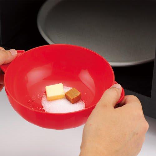 Akebono Sangyo Popcorn Maker Made in Japan The tools necessary for making popcorn are gathered together in a cute character. You can make popcorn and