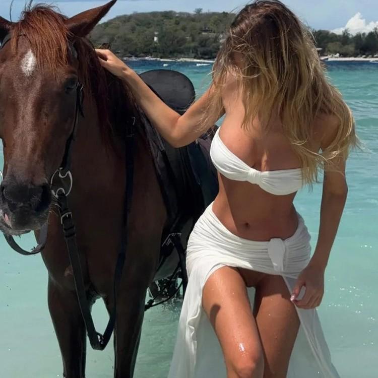 2026 New Solid Color Sexy Split Bikini Set