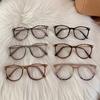 Fashionable trendy eyeglass frames, European and American Instagram influencer flat lenses, color-changing blue light blocking glasses