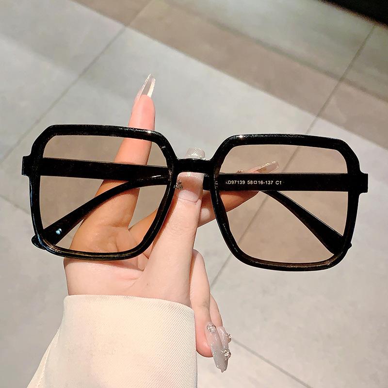 Luxury Brand Designer Big Frame Sunglasses Women For Men Trend Sun Glasses Vintage Punk Shades Classic Square Eyeglasses Uv400