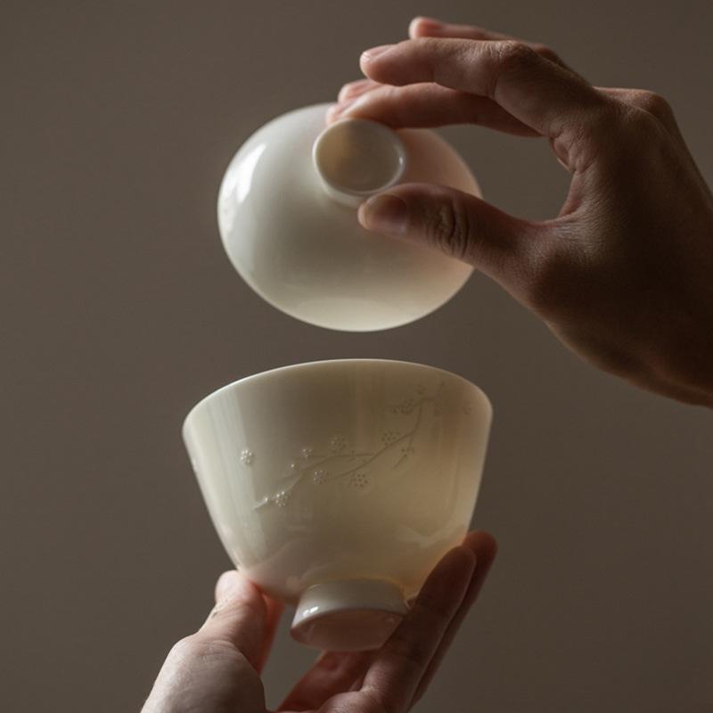 130ml Ivory White Pine Bamboo And Plum Gaiwan Aesthetic Tea Tureen Household Tea Bowl With Lid Kit Tea Maker Cover Bowl Teaware
