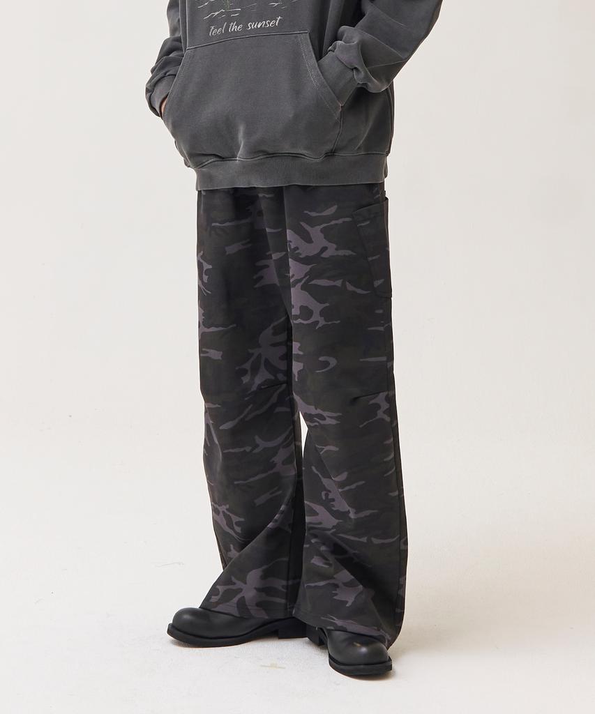 Akesi Lenin Curved Sweatpants_Camo