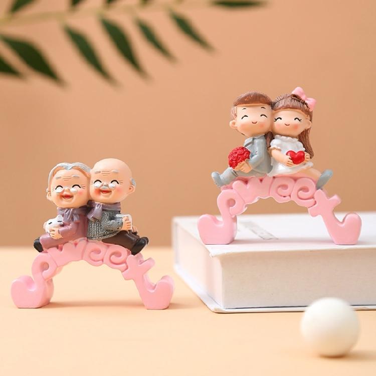 Miniature Couple Statues Creative Grandparents Resins Minaitures Figurines Ornament Cake Toppers for Valentines Day Gift