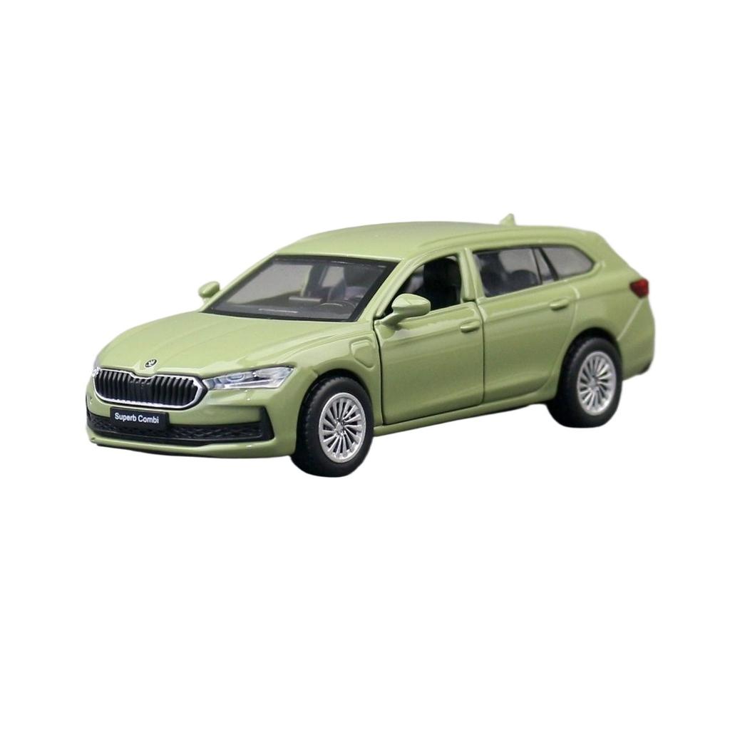1/43 Skoda SUPERB Alloy Car Diecasts & Toy Vehicles Car Model Miniature Scale Model Car Toys for Children