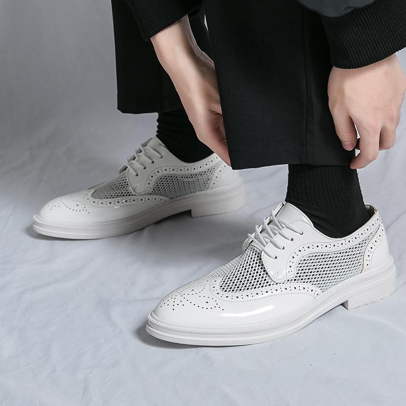 Fashion New Summer Fashion Men Oxfords Shoes Leather Shoes Patent Leather Formal Business Breathable Dress Shoes Hollow Mesh Out Flats