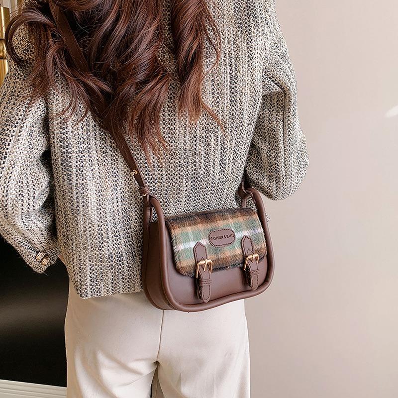 Simple casual small square bag new bag women's fashion trend shoulder bag retro personalized women's messenger bag