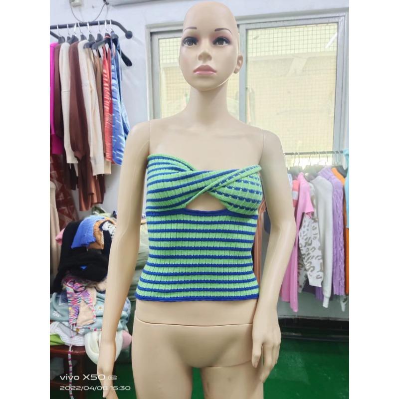 Frühlings- und Sommer-Damenpullover Gestrickte Neckholder-Tops und trägerlose Westen