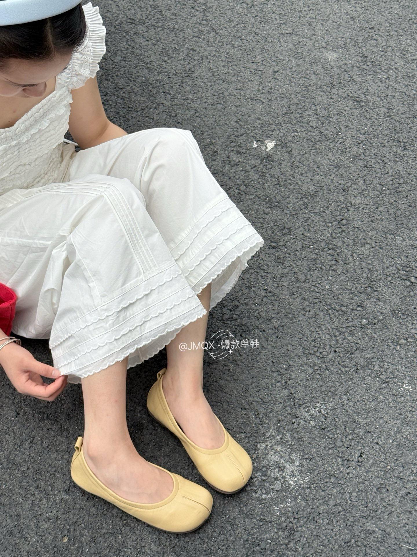 

Корейские удобные туфли из мягкой кожи с мягкой подошвой и искусственным носком, женские, новые, с круглым носком, с одной педалью, для бабушек и дедушек 40