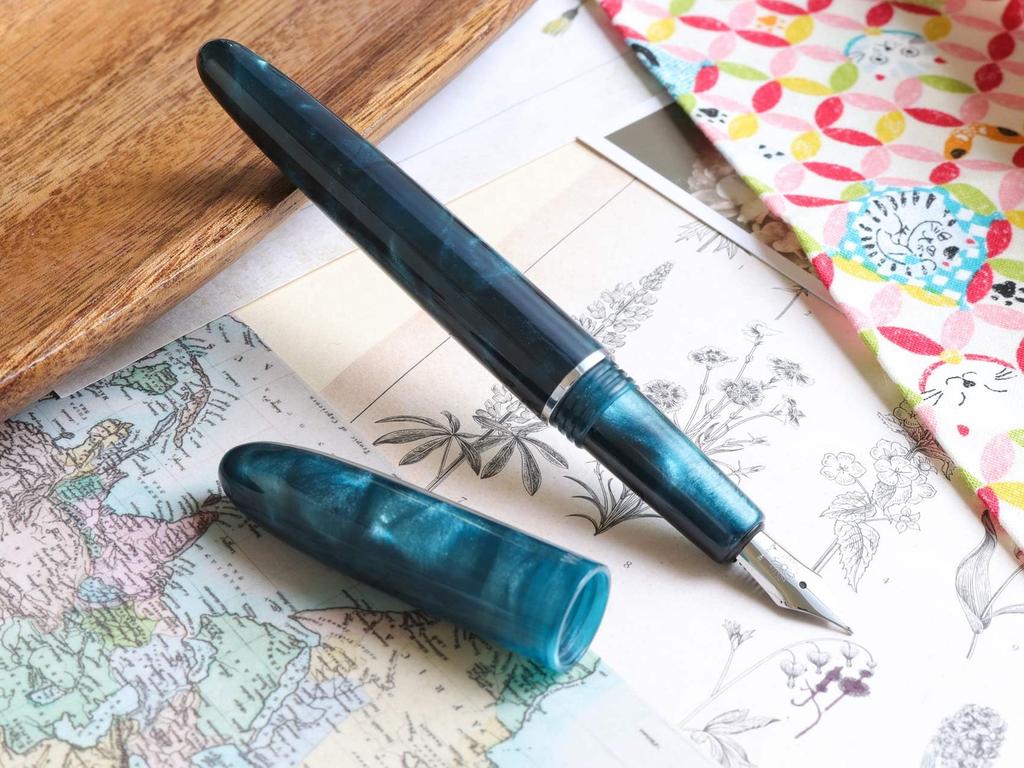 WANCHER MOFU Blueberry Fountain Pen (Medium Nib)