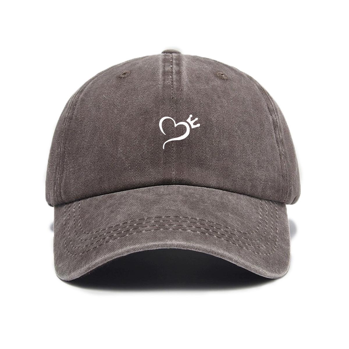 

Retro Heart Print Distressed Baseball Cap for Men & Women, Perfect for Outdoor Activities One Size