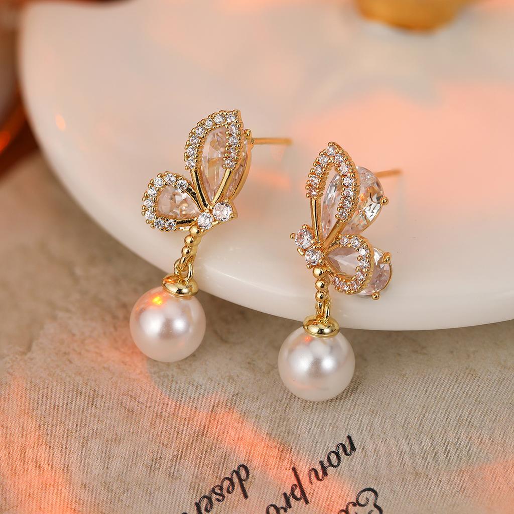 925 Silver Needle Geometric Butterfly Pearl Exquisite Wind Senior Sense Niche Versatile Earrings