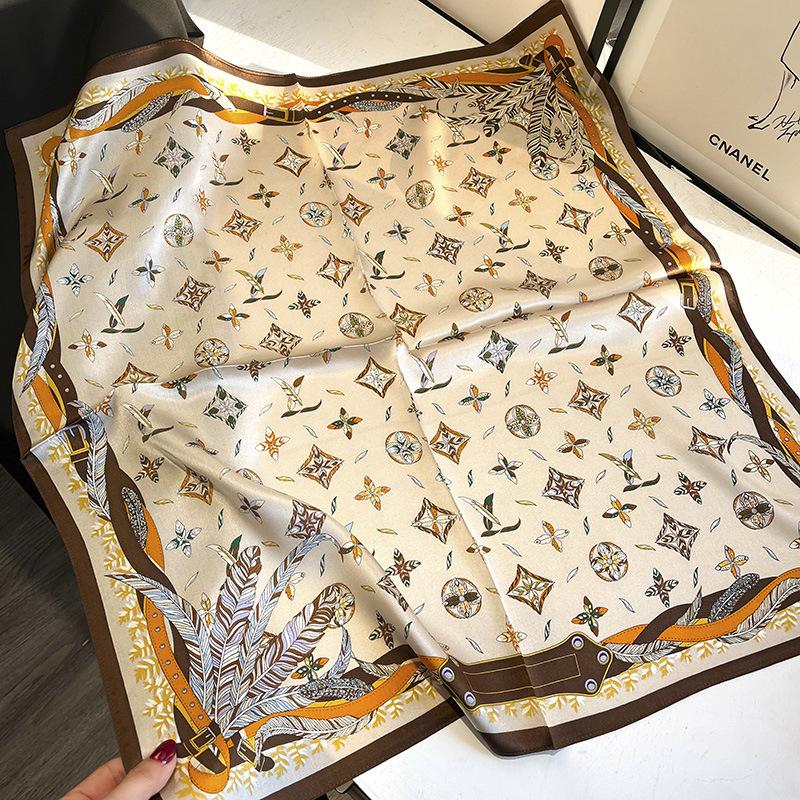 

Европейский Изысканный Шарф из Шампанского Шелка Малбери с Подрубленным Краем для Женщин 70x70 cm