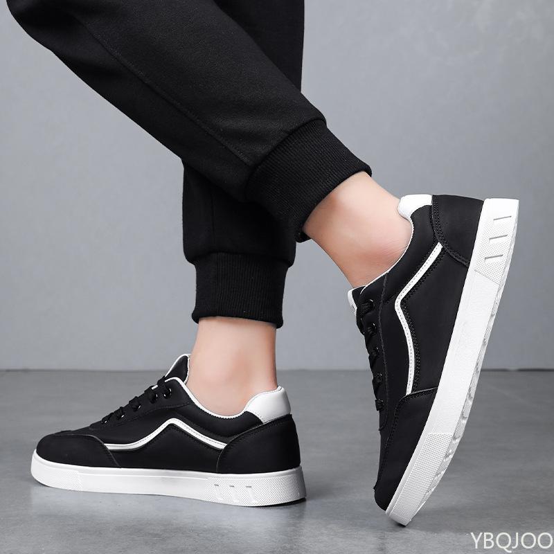 Men's Casual Comfortable Sports Shoes with Lace Up New Autumn Versatile Casual Comfortable Breathable Board Shoes