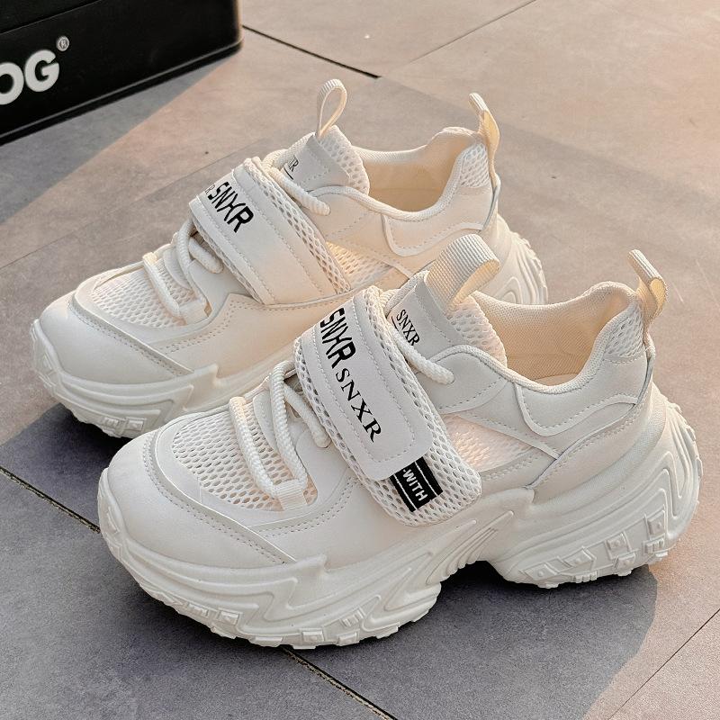 Chaussures de Papa Fille 2025 Printemps et Été Nouvelles Chaussures en Maille Respirante avec Pantalon à Jambe Large Chaussures Blanches à Plateforme Baskets