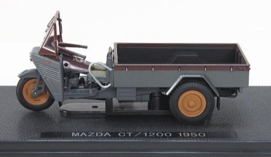 

EBRRO Mazda 1950 1/43 CT/1200 (без верха) Серый/Коричневый (Законченный) серый