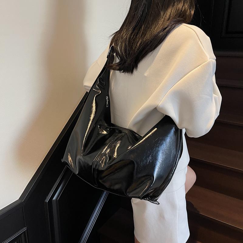 Damen-Pendlerhandtasche, neue vielseitige Schultertasche, geräumige Pendlertasche