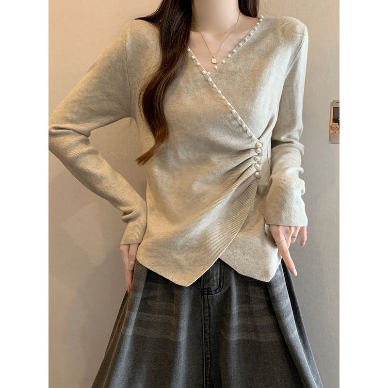 Plus-Size French-Style V-Neck Long-Sleeve T-Shirt for Women, Spring and Autumn, Slim-Fit, Waist-Cinching Knit Top for Curvy Figures