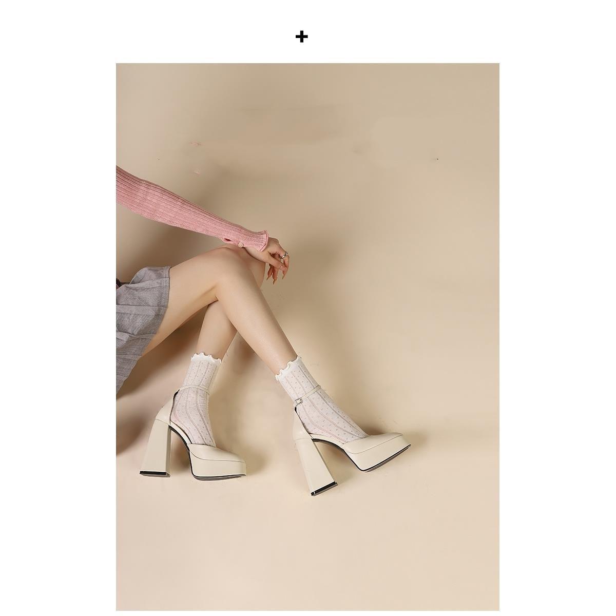 

2025 spring new thick-soled one-word buckle waterproof table black bag head sandals women s thick-heeled versatile Barbie shoes are not tired 39