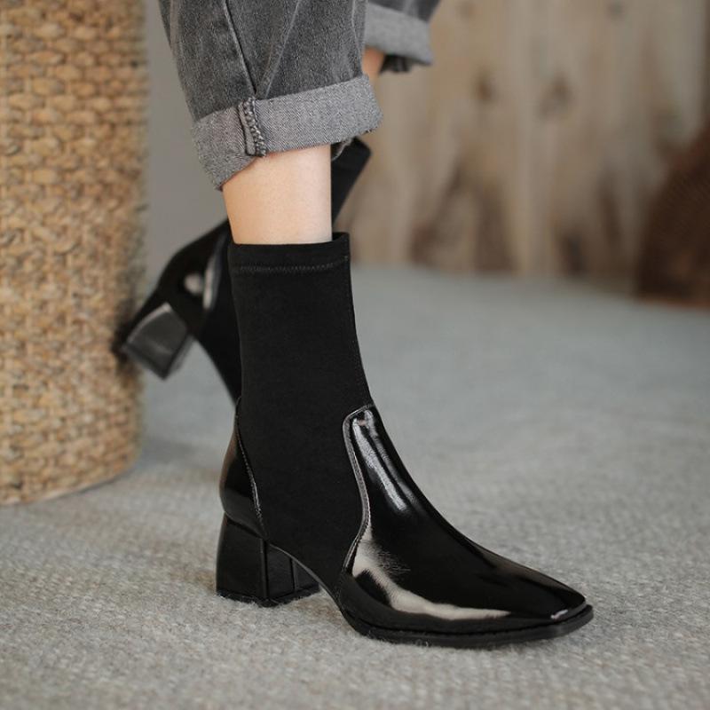 

Осенне-зимние женские ботинки Мартин квадратный носок средний каблук большой размер кожаные ботинки женские и корейская версия лакированная кожа новые черные меди 39 чёрный