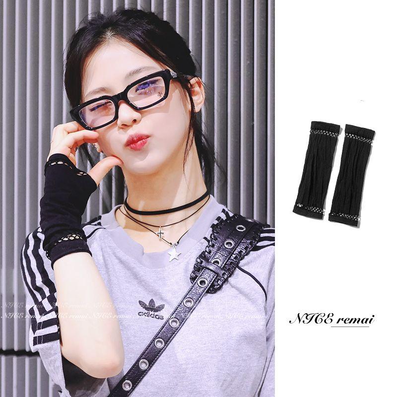 

Yaculture Harajuku Style Cut Out Oversleeves Y2g Millennium Sexy JK Young Adult Cos Accessories Sun Protection for Men and Women Half Finger Gloves Black fishing net Cut Out hand sleeve All yards