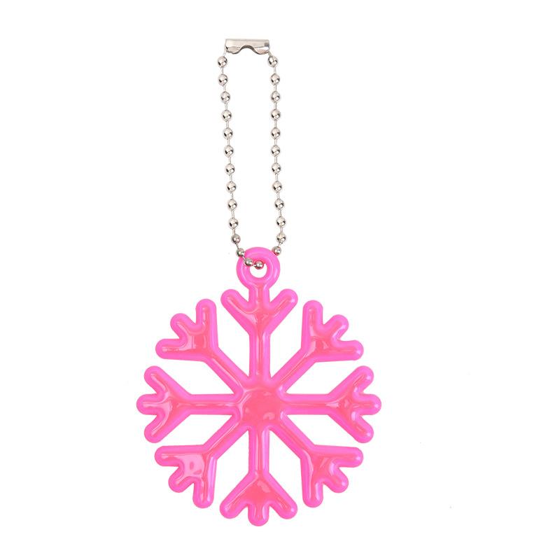 5Pcs Reflective Keychain Pendant Cute Snowflake Backpack Pendant Night Warning Sign Riding Double-Sided Reflective Key Ring as the picture