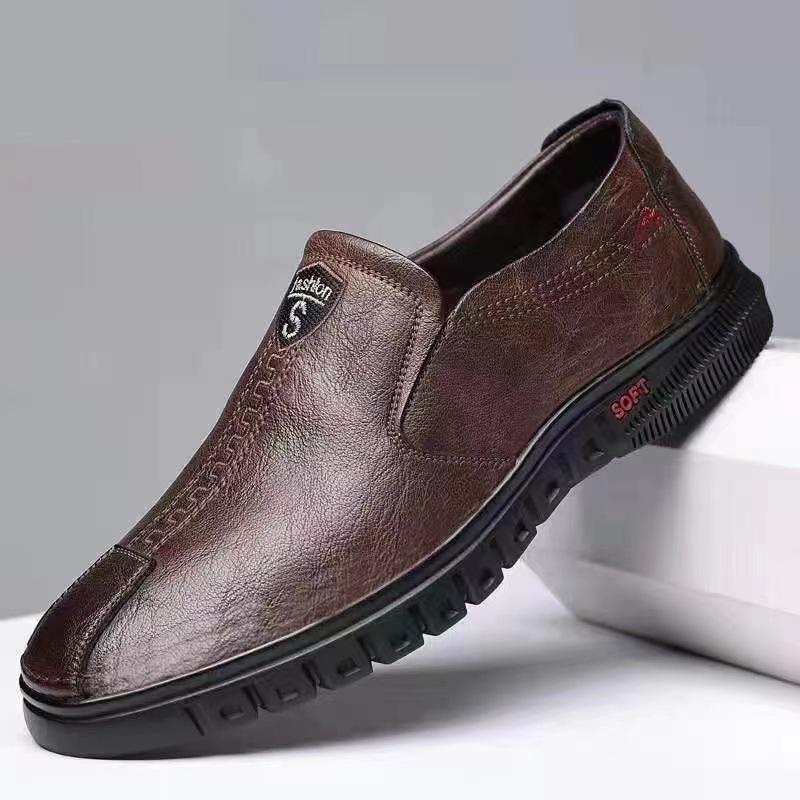 Men's Shoes 2025 Spring New Leather Shoes Men's Fashion Casual Board Shoes Casual Black Small Leather Shoes