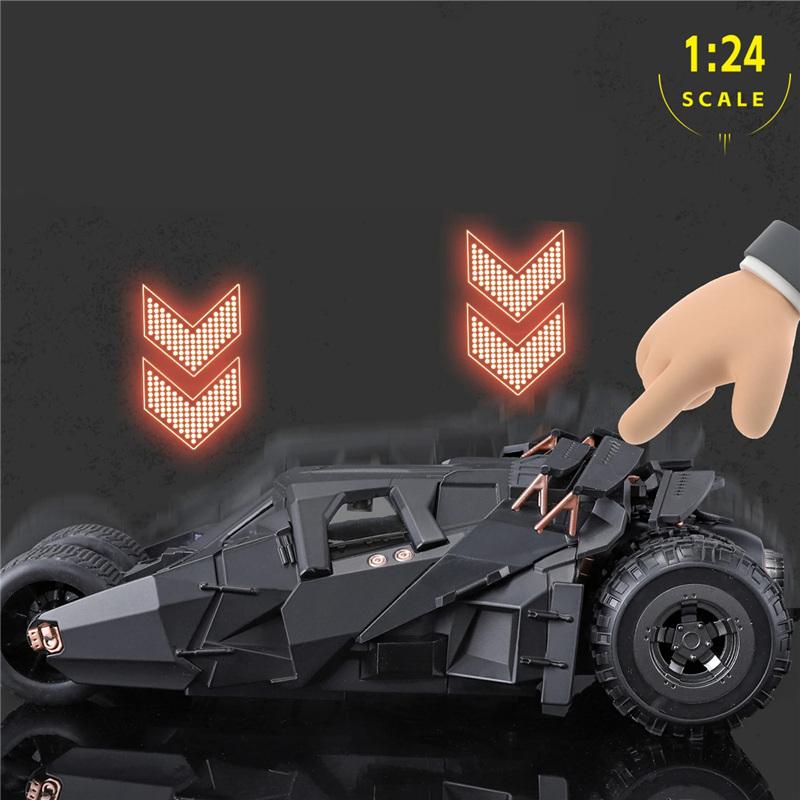 1/24 Classic Movie Car 2008 Batmobile Alloy Bat Sports Car Model Metal Racing Combat Vehicles Model Sound and Light Kid Toy Gift