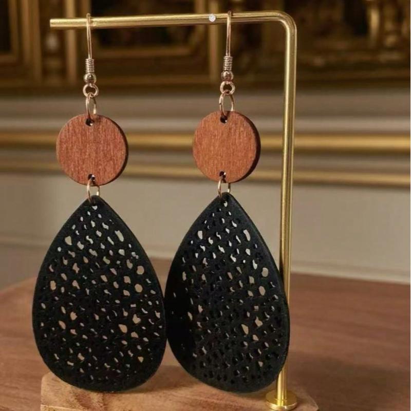 1 Pair Retro Hollow Spiderweb Pattern Wooden Dangle Earrings
