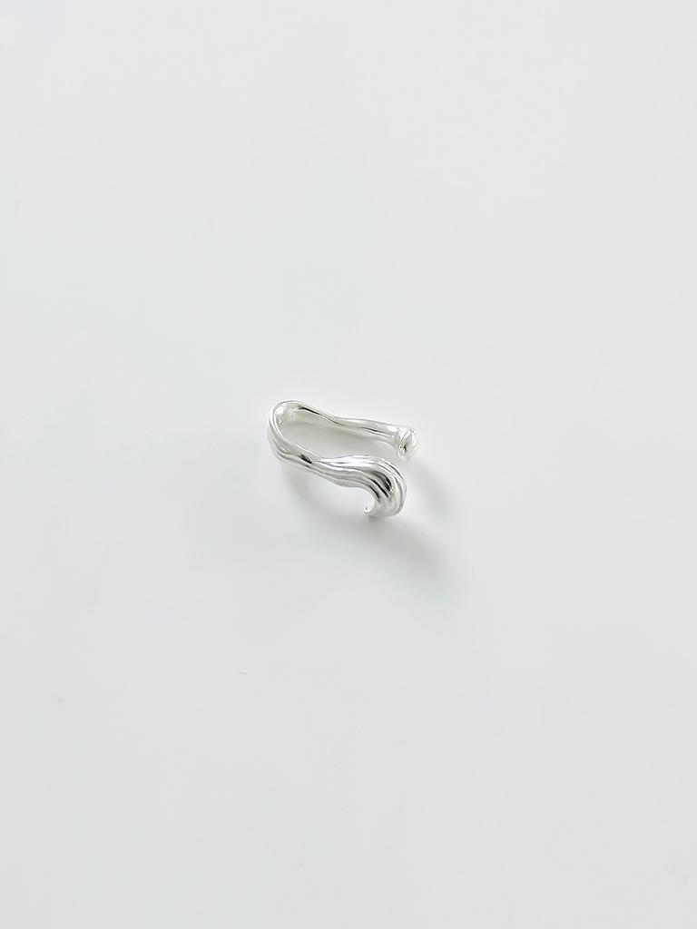 Still Instant Wave Flow Ear Cuff
