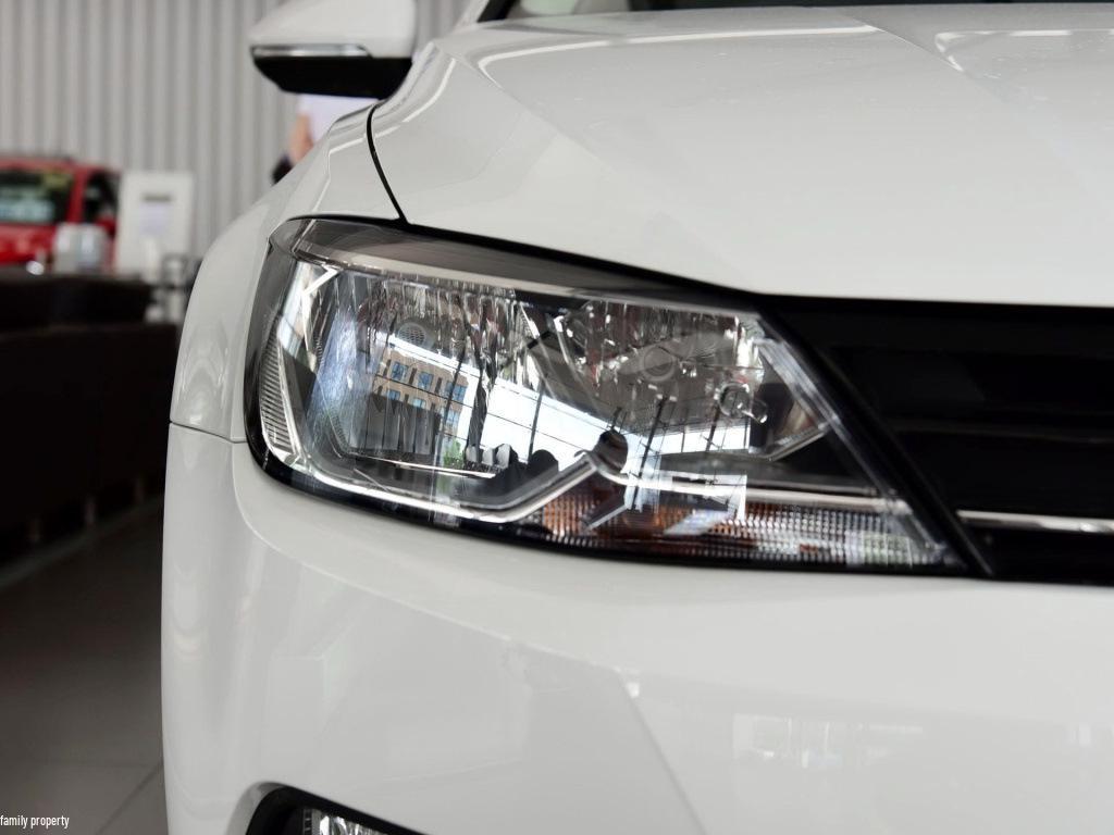 

Volkswagen Lamando 13-15 Базовая комплектация Галогенная фара в сборе Premium, Passenger Side (Right)