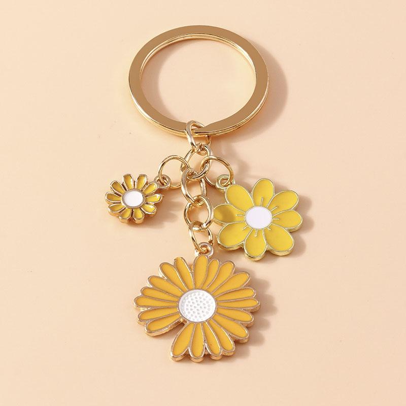 Aihua Handmade Knitted Sunflower Keychain For Women Girl Cute Crocheted Bee Flower Key Ring Handbag Pendants Jewelry Gifts