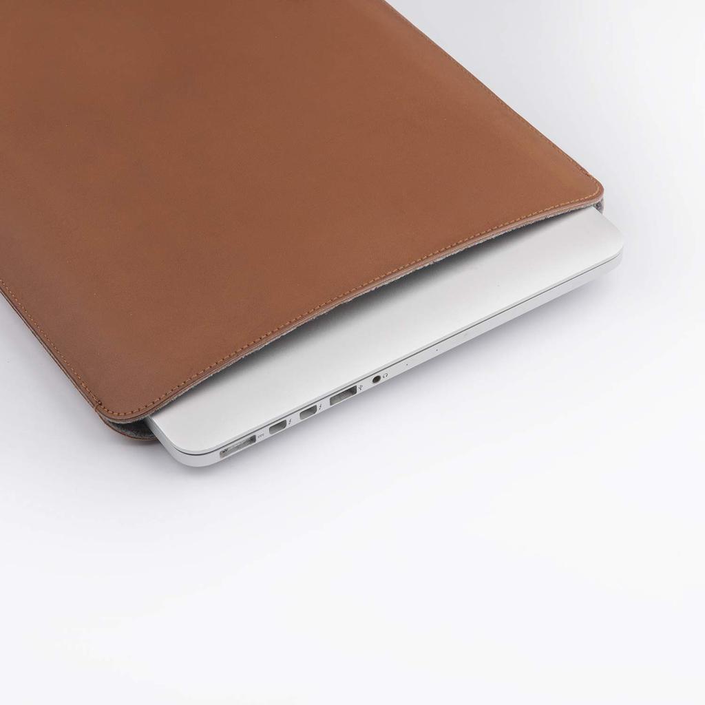 Comfyable Slim Laptop Sleeve for 15" MacBook Air (M4 2025, A3241, M3 2024, A3114 & M2 2023, A2941), Faux Leather Protective Case, Brown