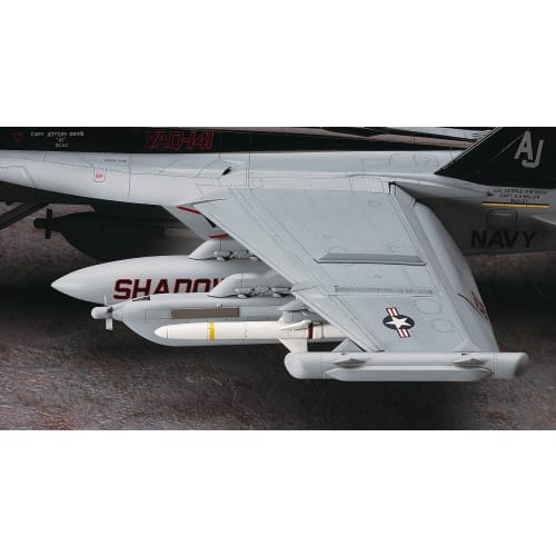 Hasegawa 1/48 US Navy EA-18G Growler Plastic Model PT52