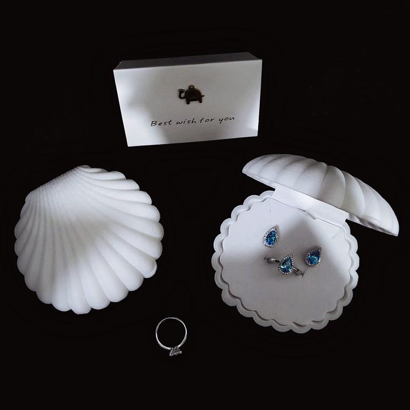 

Cartoon Heart Seashell Jewelry Box for Girls - Velvet Storage for Necklace, Earrings, or Ring.