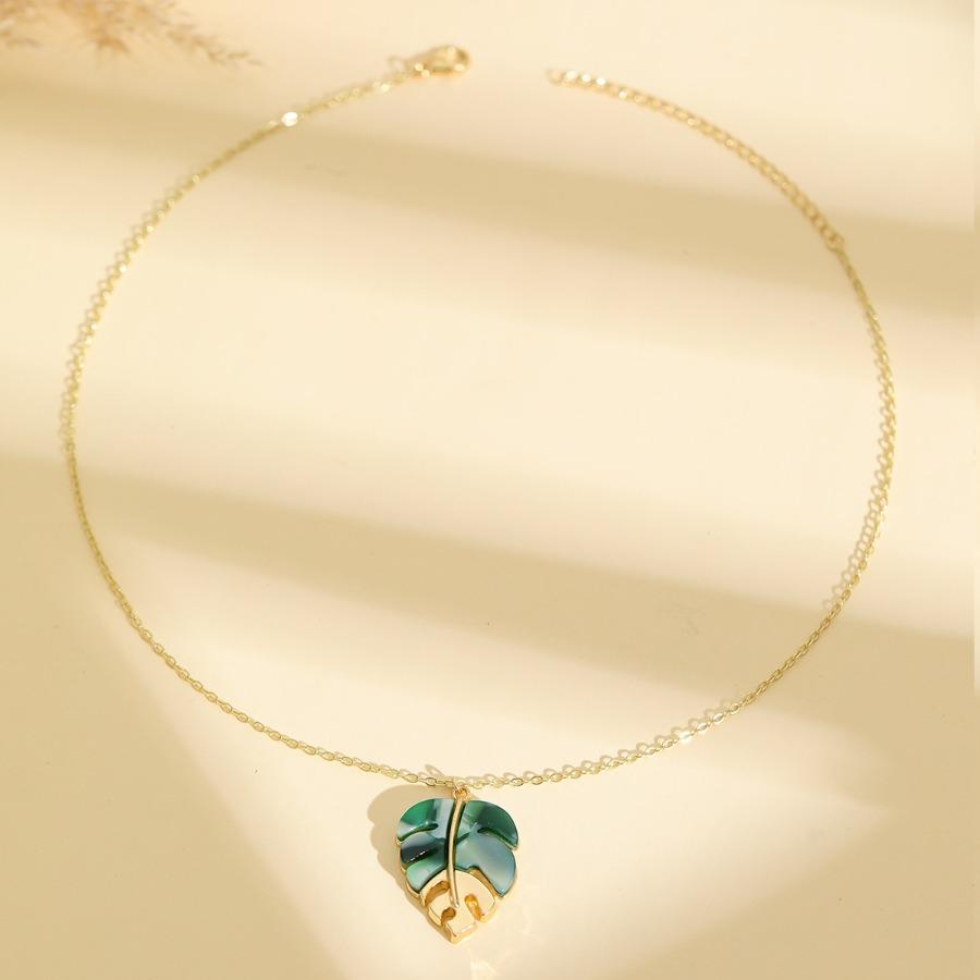 Bohemian Pendant Necklace, Elegant and Graceful, Irregular Leaf Patchwork Fashion, Suitable for Women's Daily Wear or Casual Vacation, 1pc