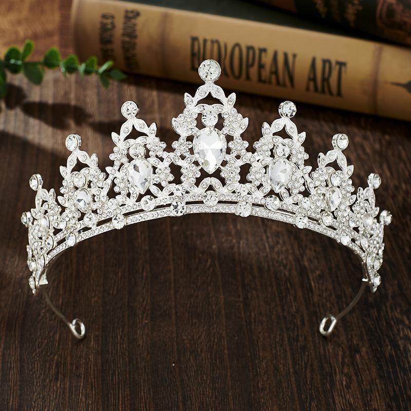 1pc Luxurious Crystal Bridal Crown Headband Elegant Wedding Party Hair Accessory for Women Perfect for Gothic Balls Celebrations