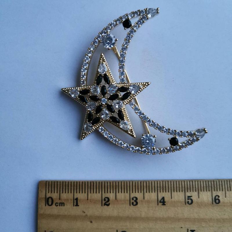 

Модний дизайн Початкова брошка Вінтажний дорогоцінний камінь Перлина Кристал Емаль Брошка Модні аксесуари