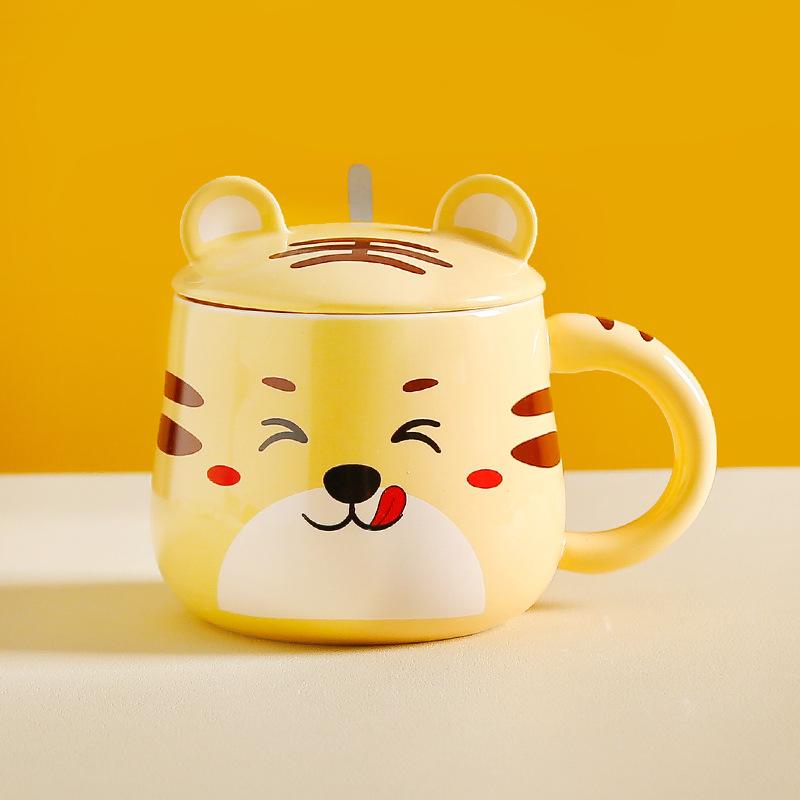 

Cartoon Super Cute Little Tiger Mug Tiger Year Ceramic Water Cup with Lid and Spoon Home Office Breakfast Coffee Cup 450ml