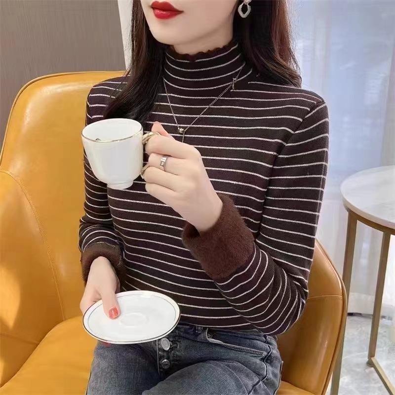 Sweater Women's Winter Velvet Thickened Semi-turtleneck Bottoming Shirt with a New Integrated Velvet Fungus Edge Knitted Top