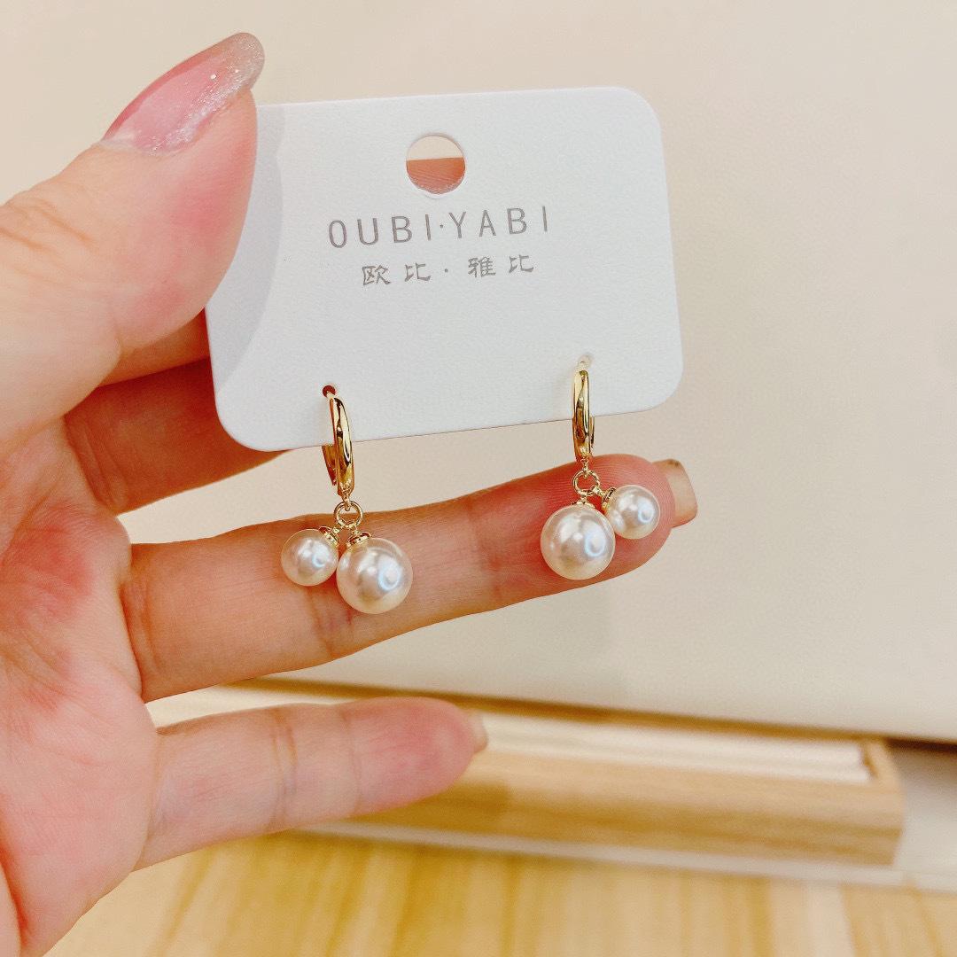 

Obi Yabi sweet temperament simple imitation pearl cute fashion fringed lady versatile earrings золотой