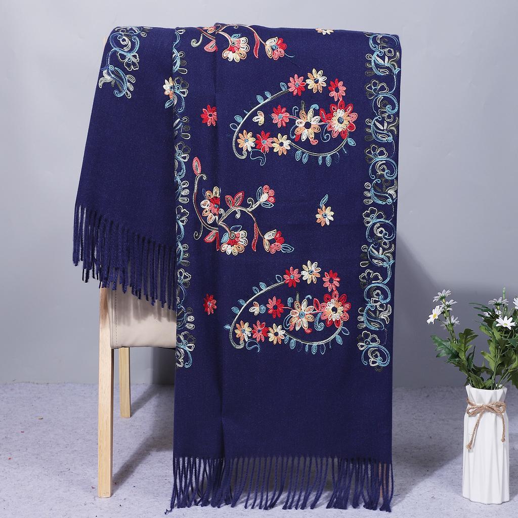 Yunnan Chinese-style embroidered scarf for women, autumn and winter ethnic style cashmere Suzhou embroidery, thickened and warm, dual-use shawl