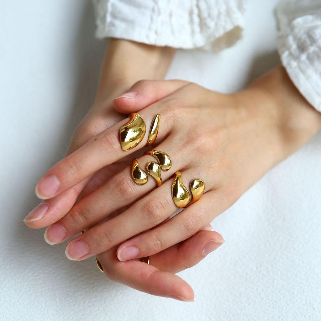 18K Gold Nicht verblassend Leichter Luxus High-End Lava Edelstahl Offener Ring Damenring Ring Ring